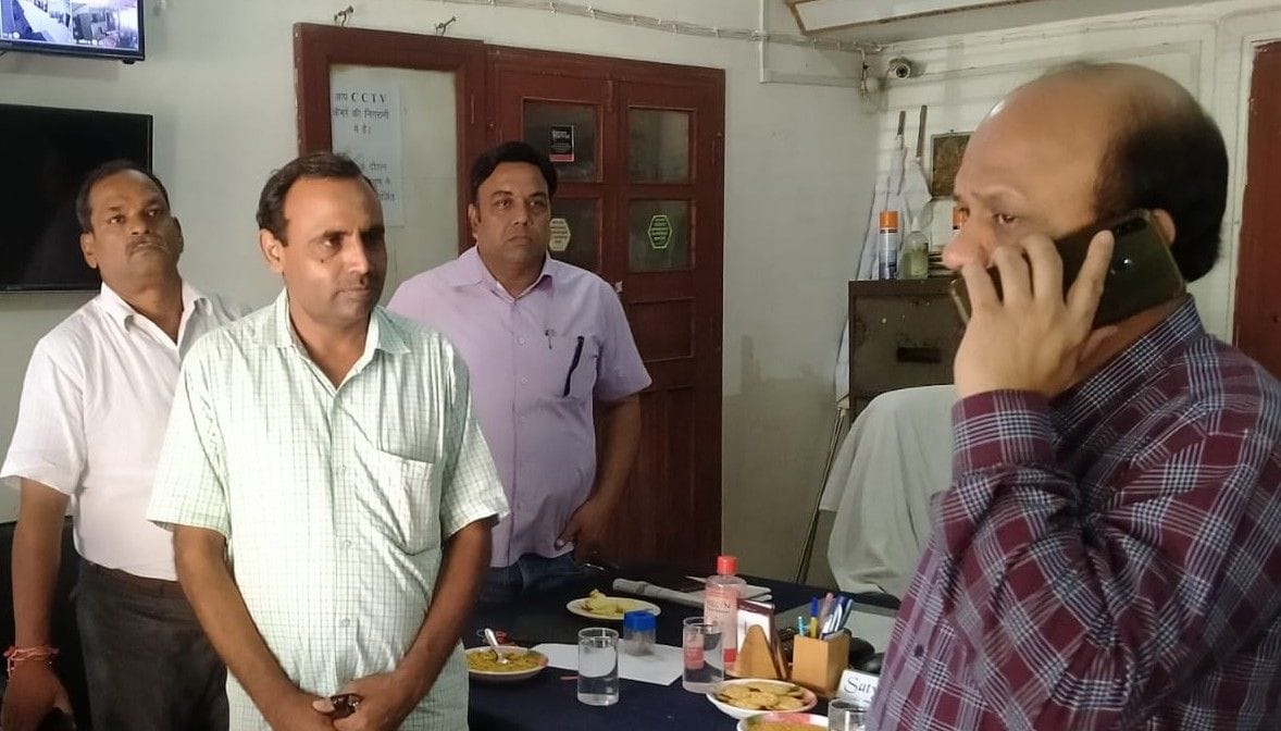 Hathras: Involve all students in sports activities