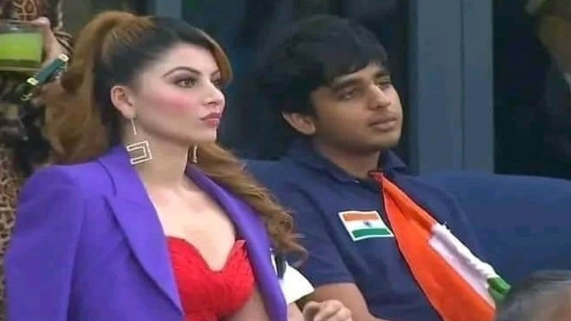 IND vs PAK Asia cup 2022 urvashi rautela vijay deverakonda and many celebs reached to watch T20 macth at dubai
