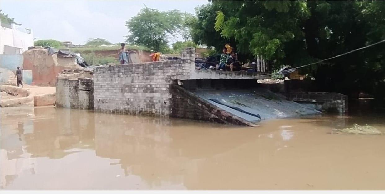 Auraiya Flood, flood water reached 20 villages, pain spilled after seeing the scene of devastation