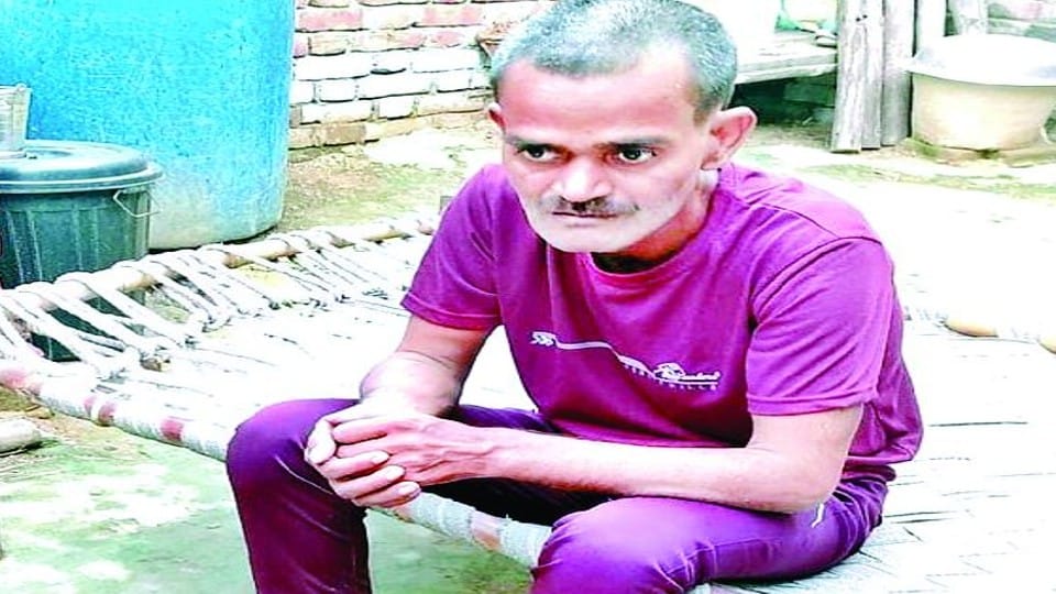 Two people claimed mentally ill young man who found in agra