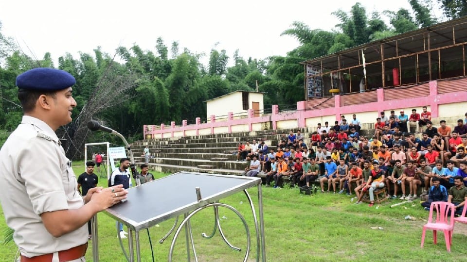 Sehore: Youth ran marathon for information about road safety in Sehore