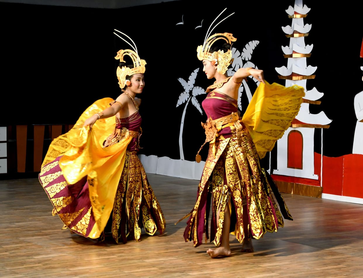 Presented Balinese dance depicting female power