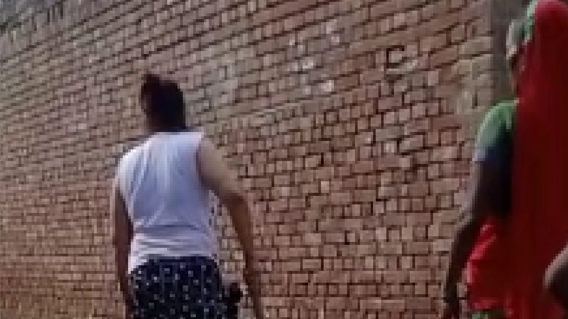 mother and daughter beat girl on road abused her and filled her mouth with mud In Sambhal