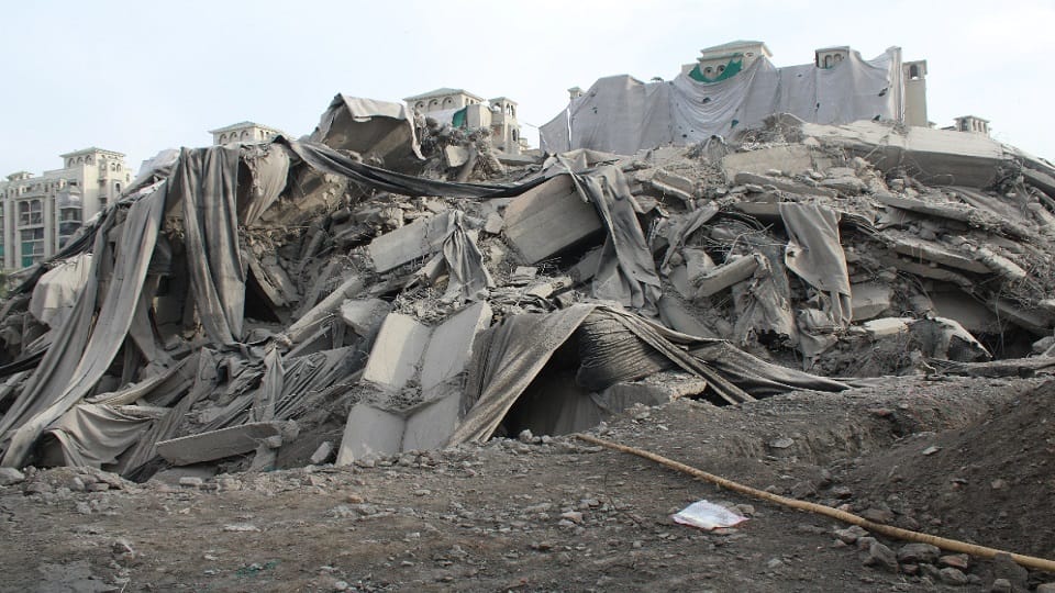 Twin Tower Demolition glass of windows broken by blast, crack in balcony of flat