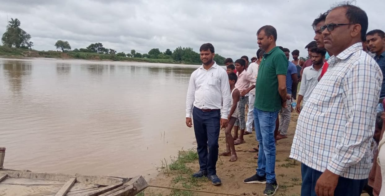 dead body found of drowned youth in siddharthnagar