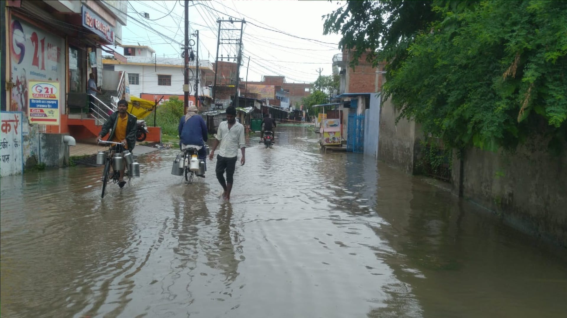 weather report Gorakhpur city is electricity system get damaged due to rain