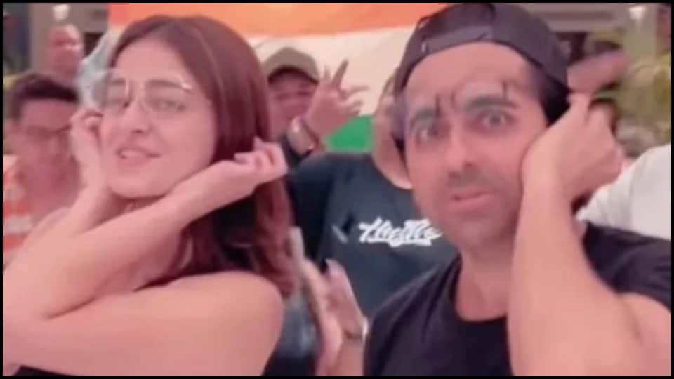 ind vs pak asia cup 2022 ayushmann khurrana ananya panday celebrate indias win dance kala chashma video viral