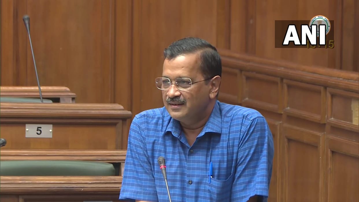 delhi assembly second day live updates bjp mlas wear black turbon and dress