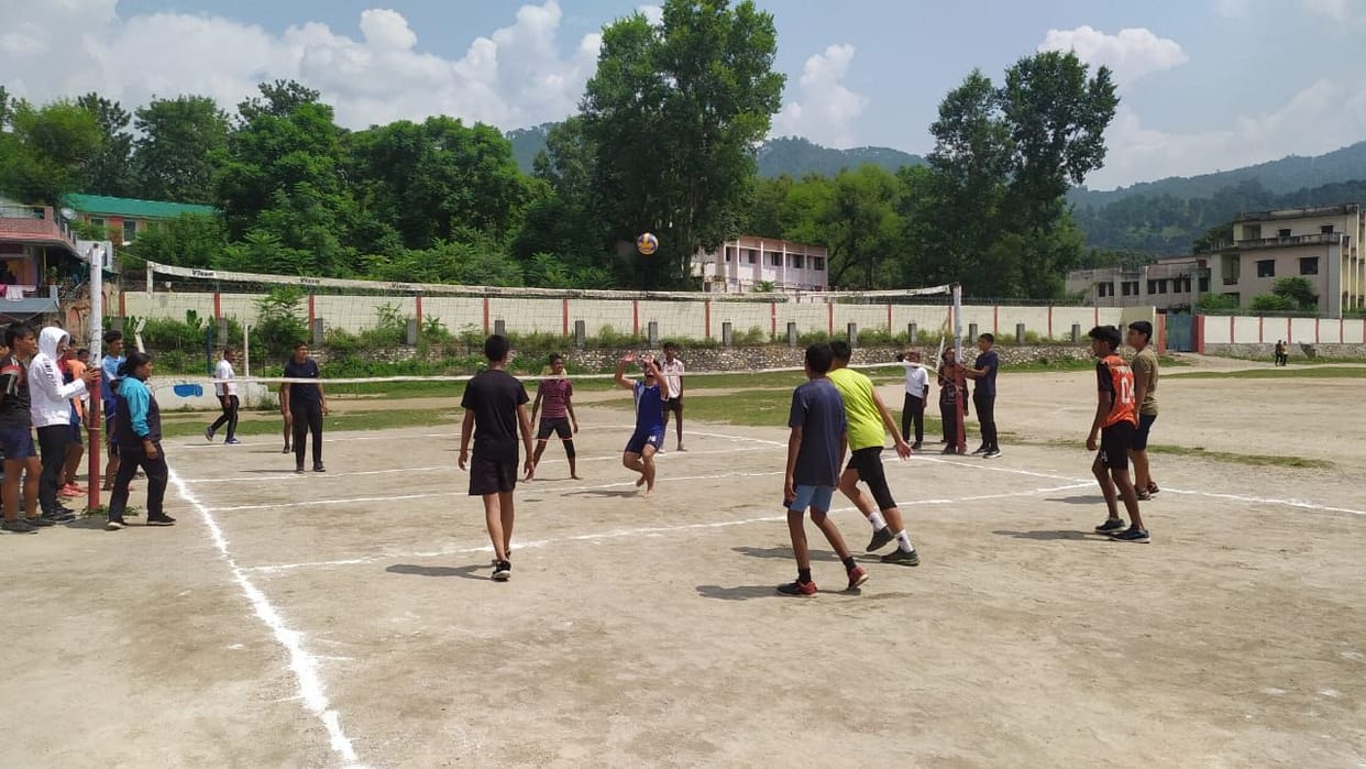 Vivekanand Team Wins Vollyball Match