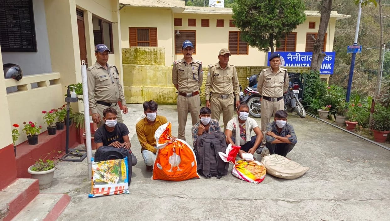 Five youths arrested with equipment of 15 lakh mobile towers