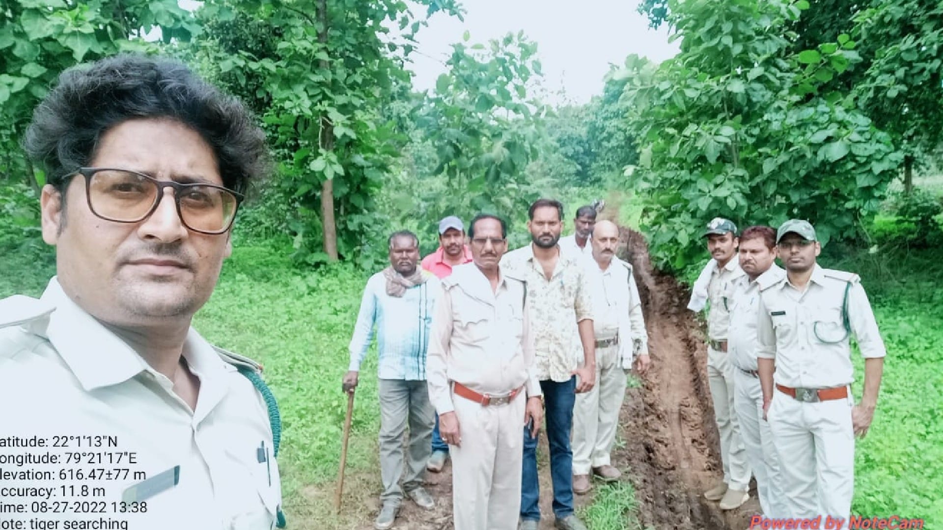 A tigress wandering in search of a tiger who fell in the well two days ago, forest department has sent cub