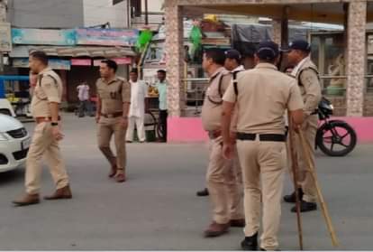 गांव में बवाल के बाद फोर्स तैनात