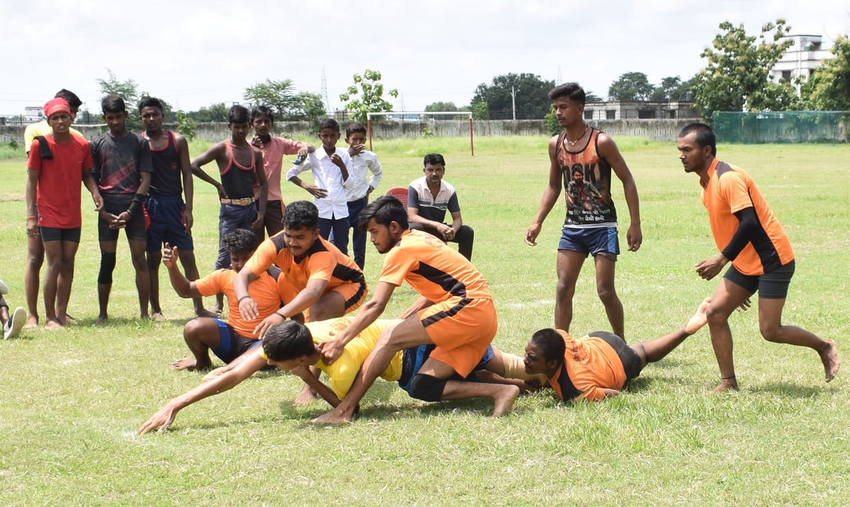 hockey and gilli danda played on occasion of sports day