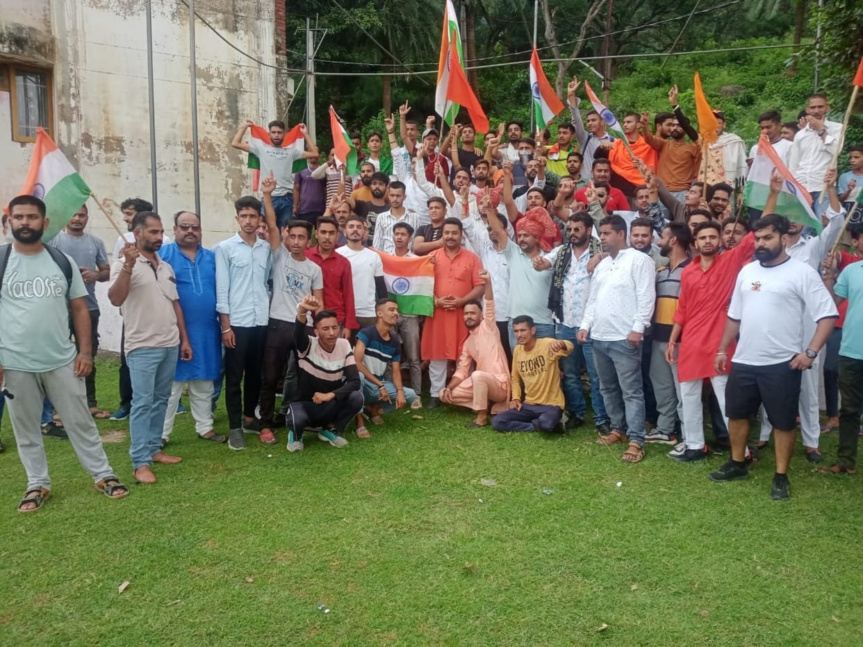 Demand to declare a holiday on 23 September, the birth anniversary of Maharaja Hari Singh