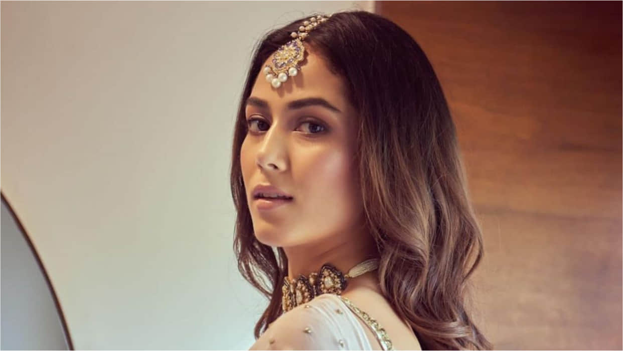 mira rajput stunning look in kunal rawal wedding party wearing white gold saree