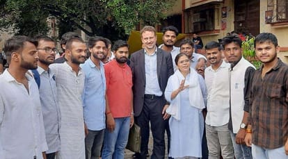 British High Commission officials reached Allahabad University