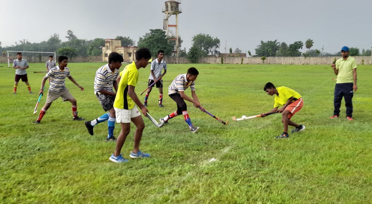 Nav Jyoti Inter College team won the hockey match by 3-1