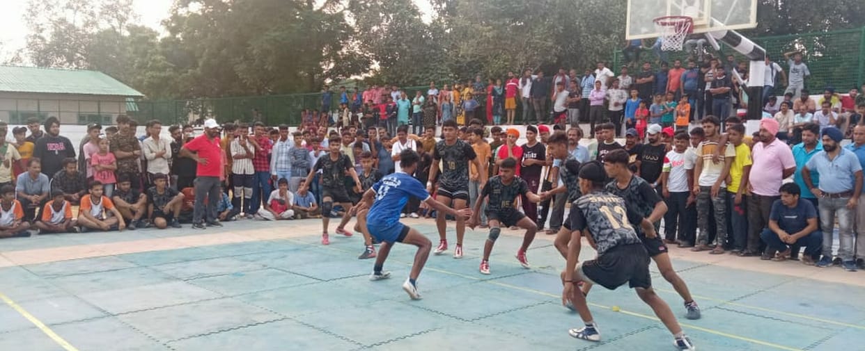 Basdehra defeated Dehla in Kabaddi match