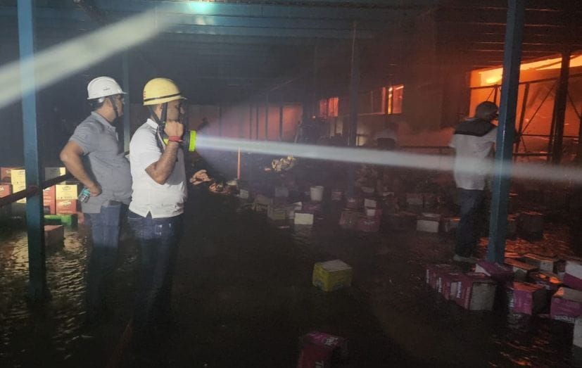 Great fire broke out in Britannia company, goods worth crores burnt