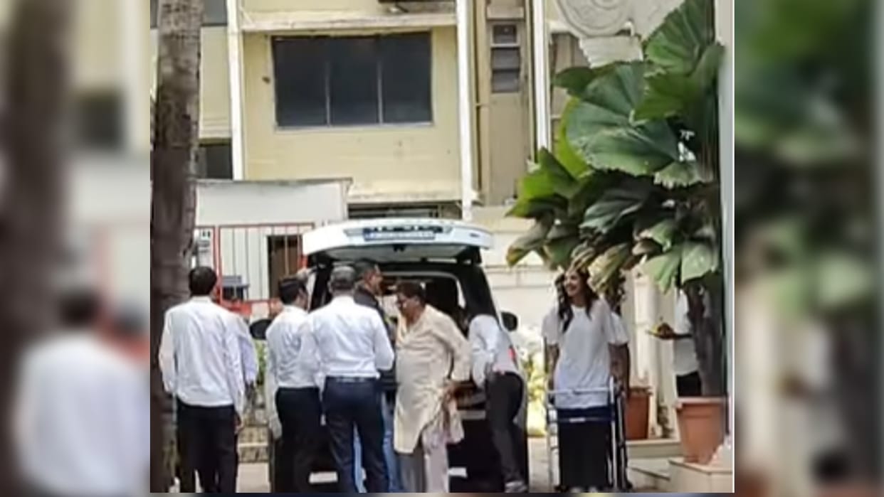 Shilpa Shetty welcomes Lord Ganesha home see Video here