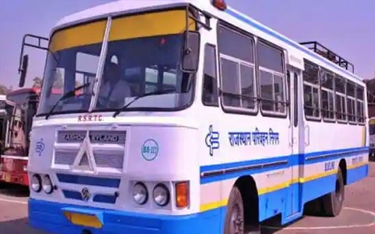 Attempt to rob a bus coming from Ahmedabad to Jodhpur Injury to driver and conductor