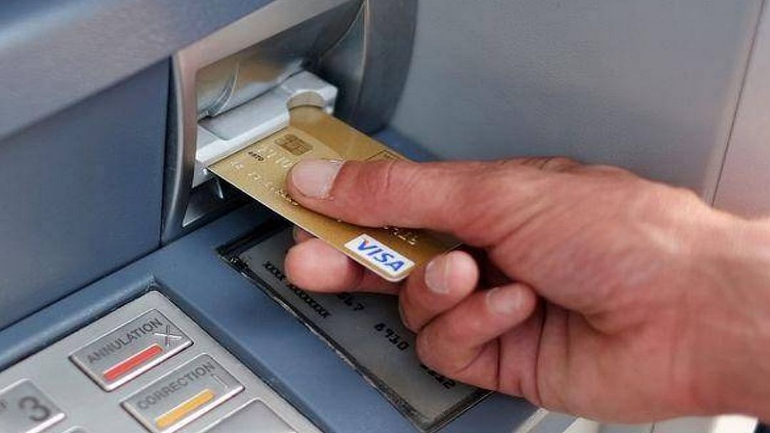 agra crime 30 thousand rupees were withdrawn by changing the ATM card