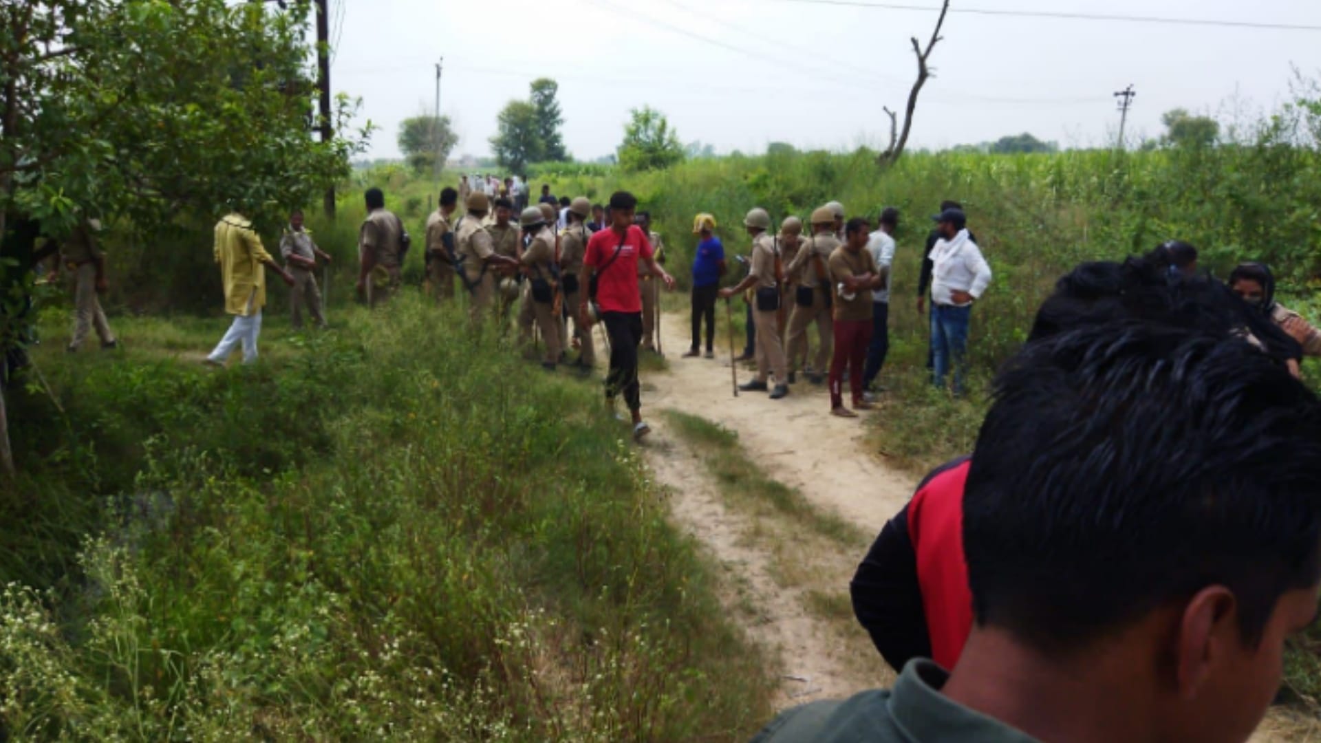 Economic Corridor: Protest against the team that reached Baghpat to grab land, farmers took out the JCB key