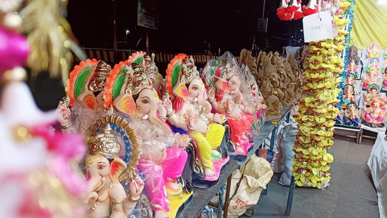 Ganesh Utsav 2022 Market decorated with Ganesh idols in Jabalpur, Central Jail inmates made eco-friendly Bappa