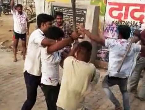 Sticks and sticks carried on old enmity, four people injured
