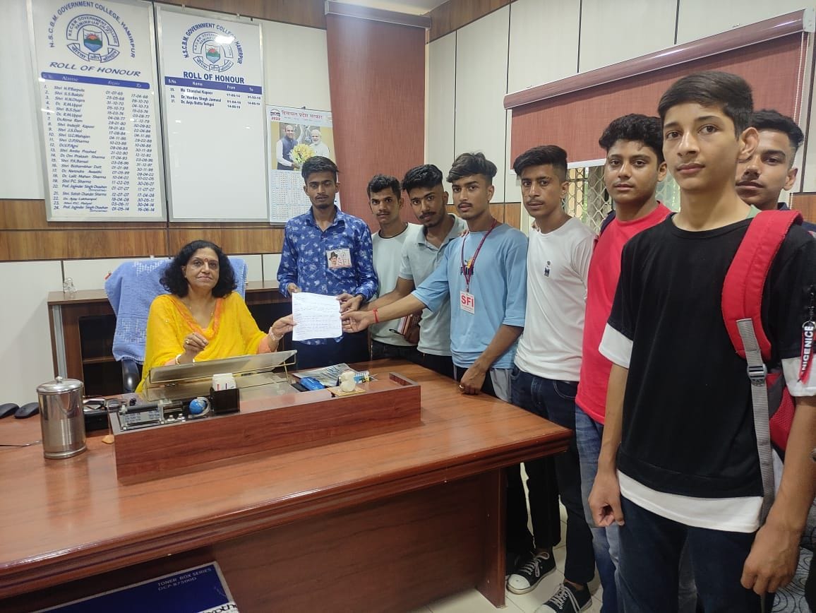 SFI submitted memorandum to the college principal