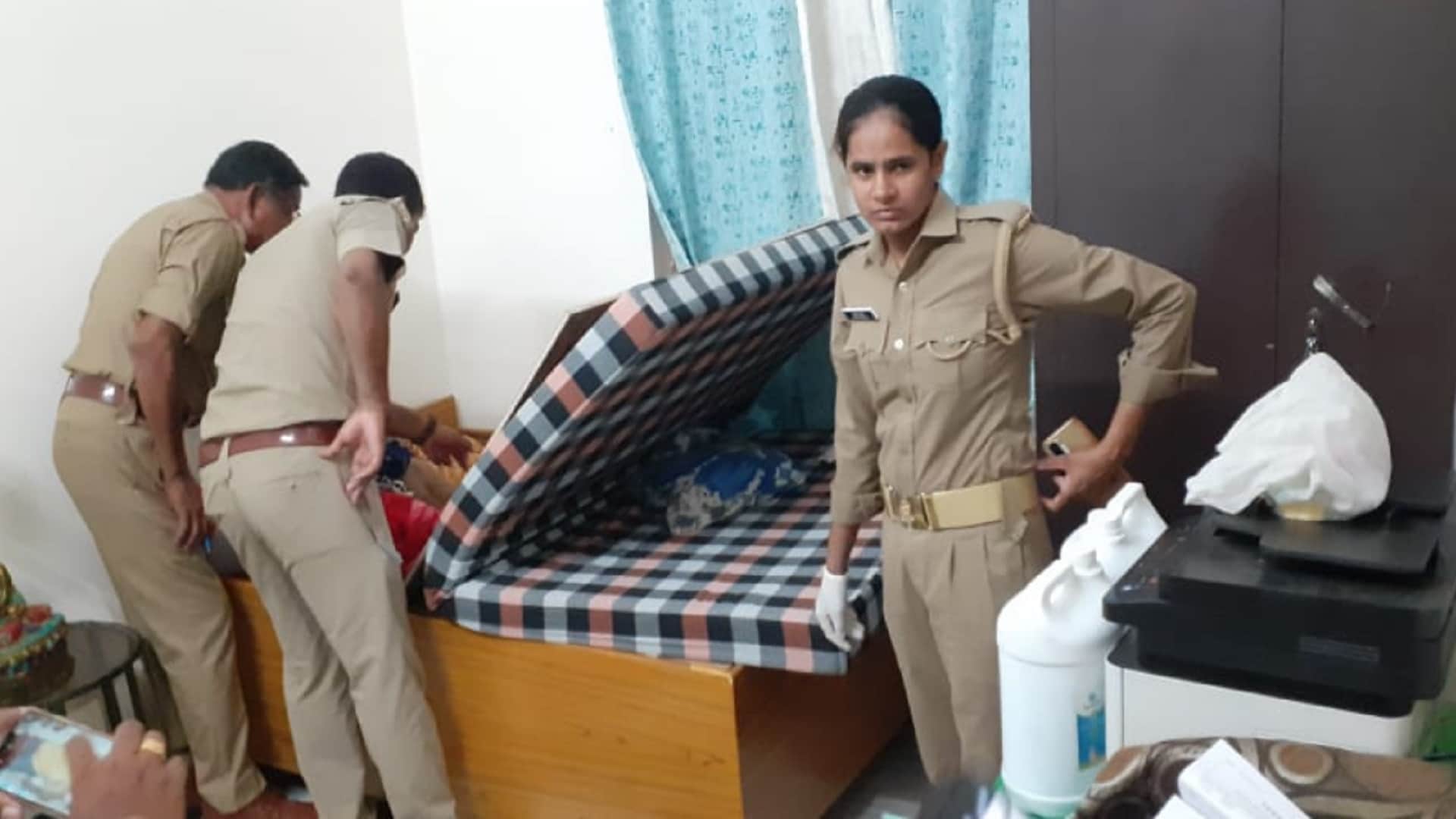 Two daughters have killed by father but wife and son was murdered by relative in Meerut