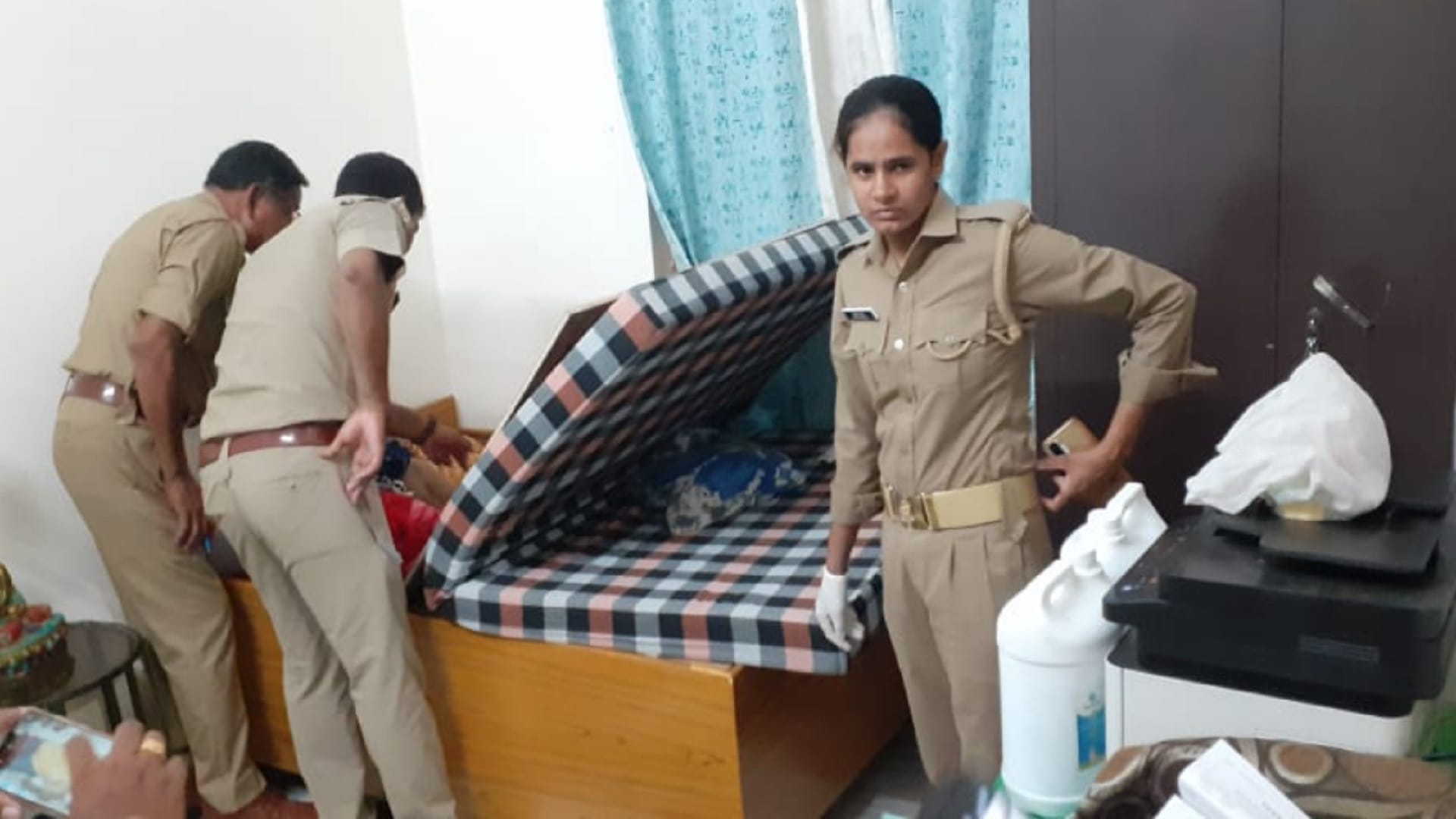 Two daughters have killed by father but wife and son was murdered by relative in Meerut