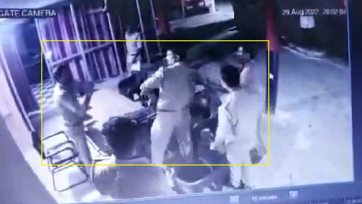 Fight between Inspector and Daroga in police station In Shamli