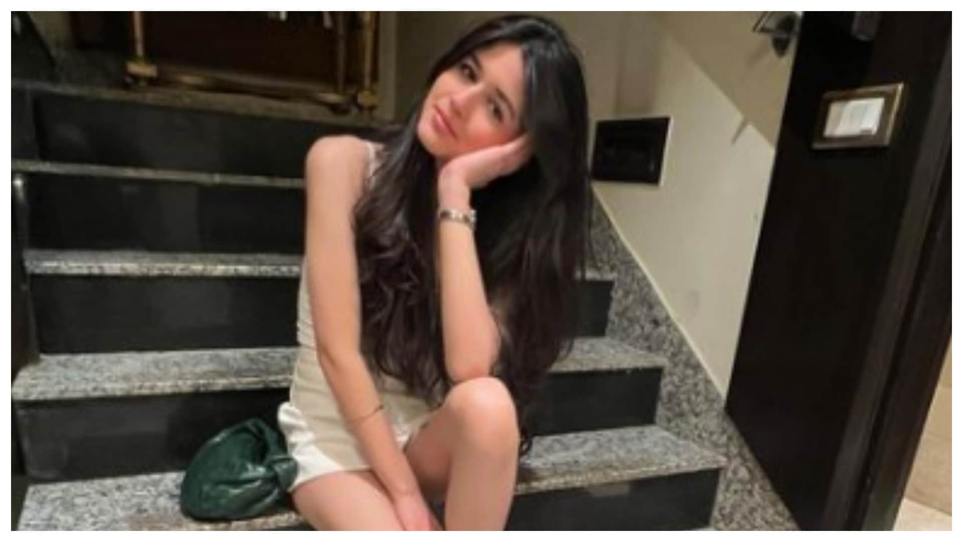 Twinkle Khanna niece photos viral on social media she is as beautiful as her granny Dimple Kapadia
