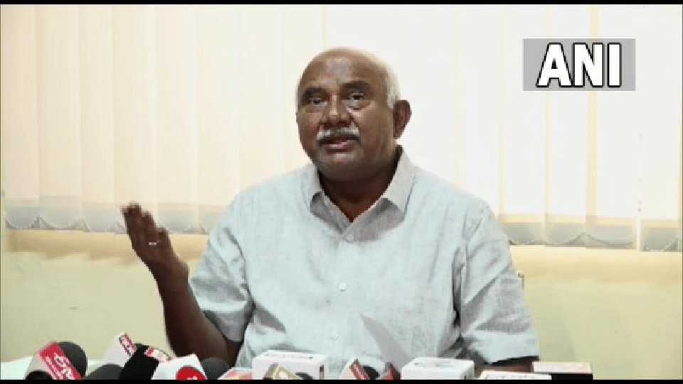 BJP MLC H Vishwanath on allegations against Shivamurthy Murugha Sharanaru, said HM Araga Jnanendra any shame