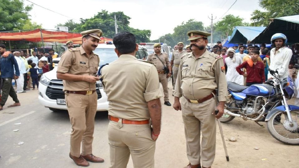 Agra SSP Impressed By Mustaches Of SI Jaiveer Singh Gave cash Reward