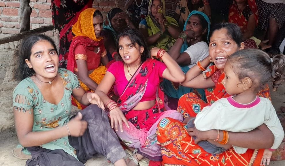 Hardoi, Wife strangled to death in love affair
