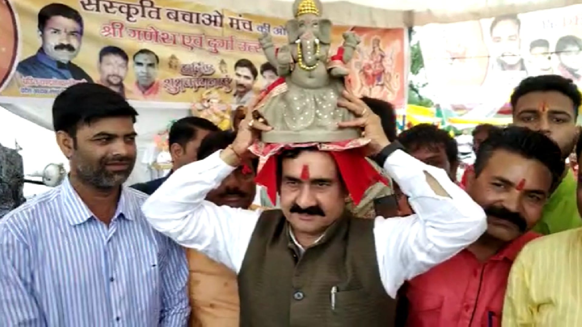 Ganesh Chaturthi: CM arrived to collect Ganesh idol with family, Indore Mayor worshiped in Khajrana temple