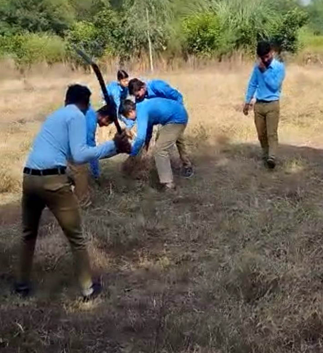 Video of students cleaning went viral