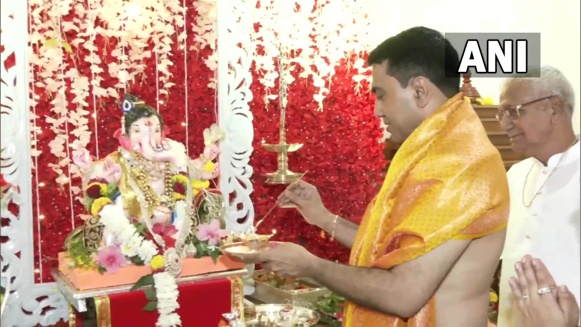 Ganesh Chaturthi celebrated across the country, Mamta Banerjee also participated in the worship, see photos