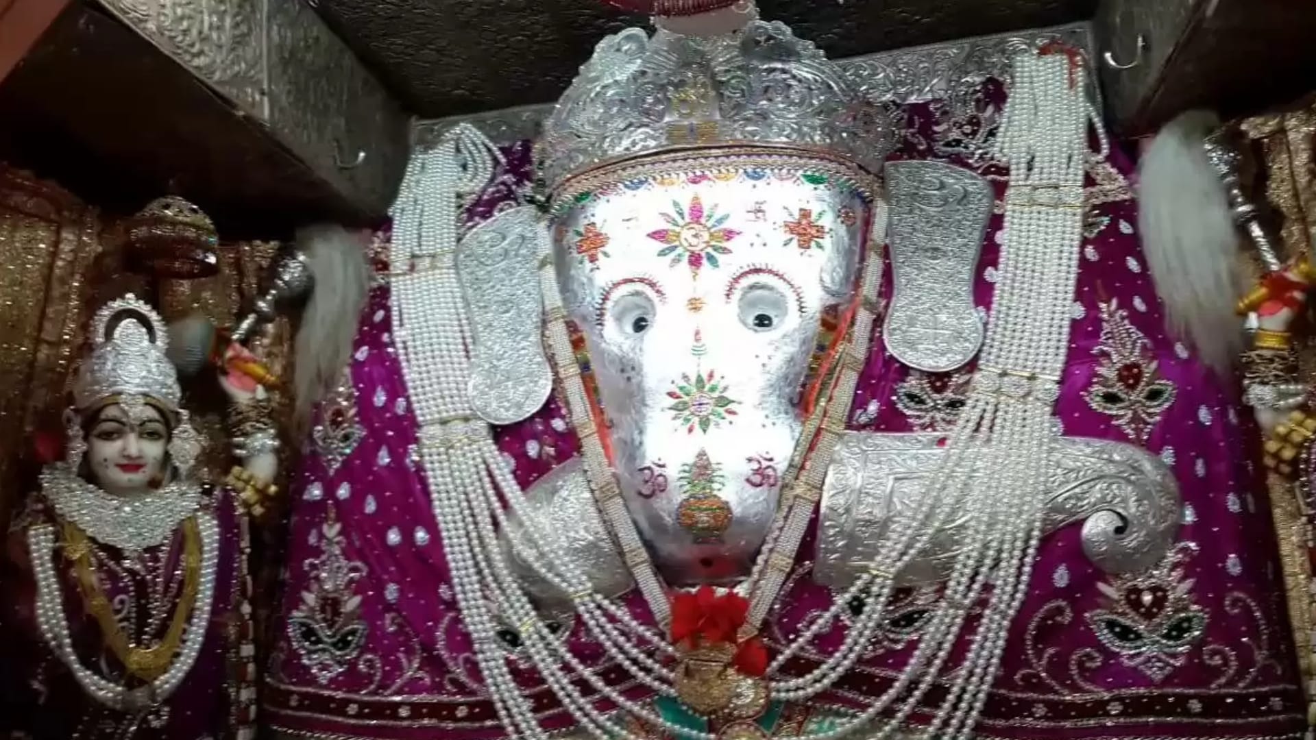 Ganesh Chaturthi Ganpati Aarti Jai Dev Jai Dev Jai Mangal Murti Lyrics In Hindi