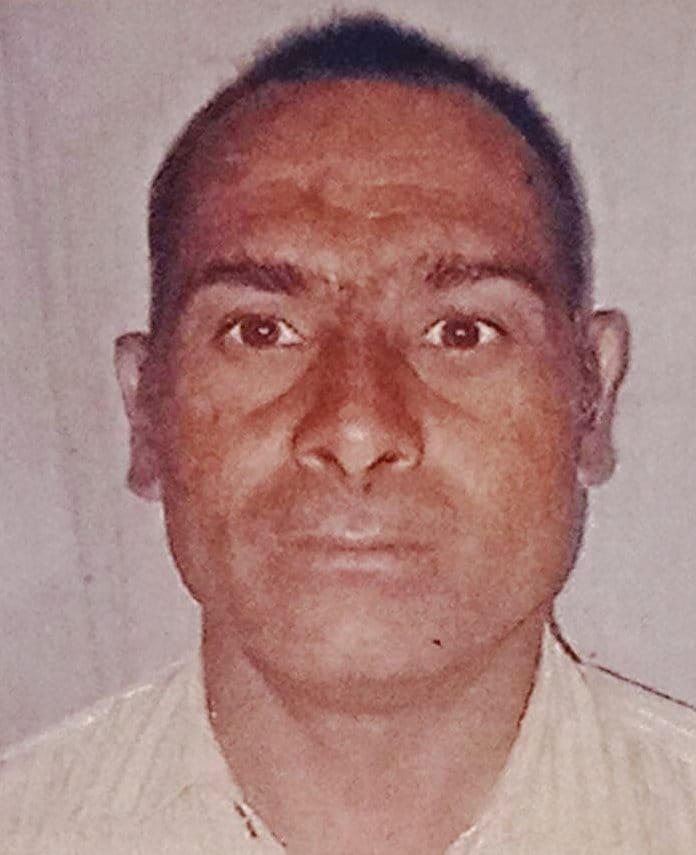 Contract worker died due to current, jammed for two hours