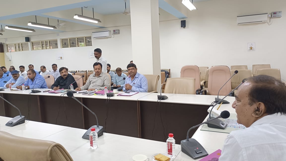 Animals will not be able to come from other districts