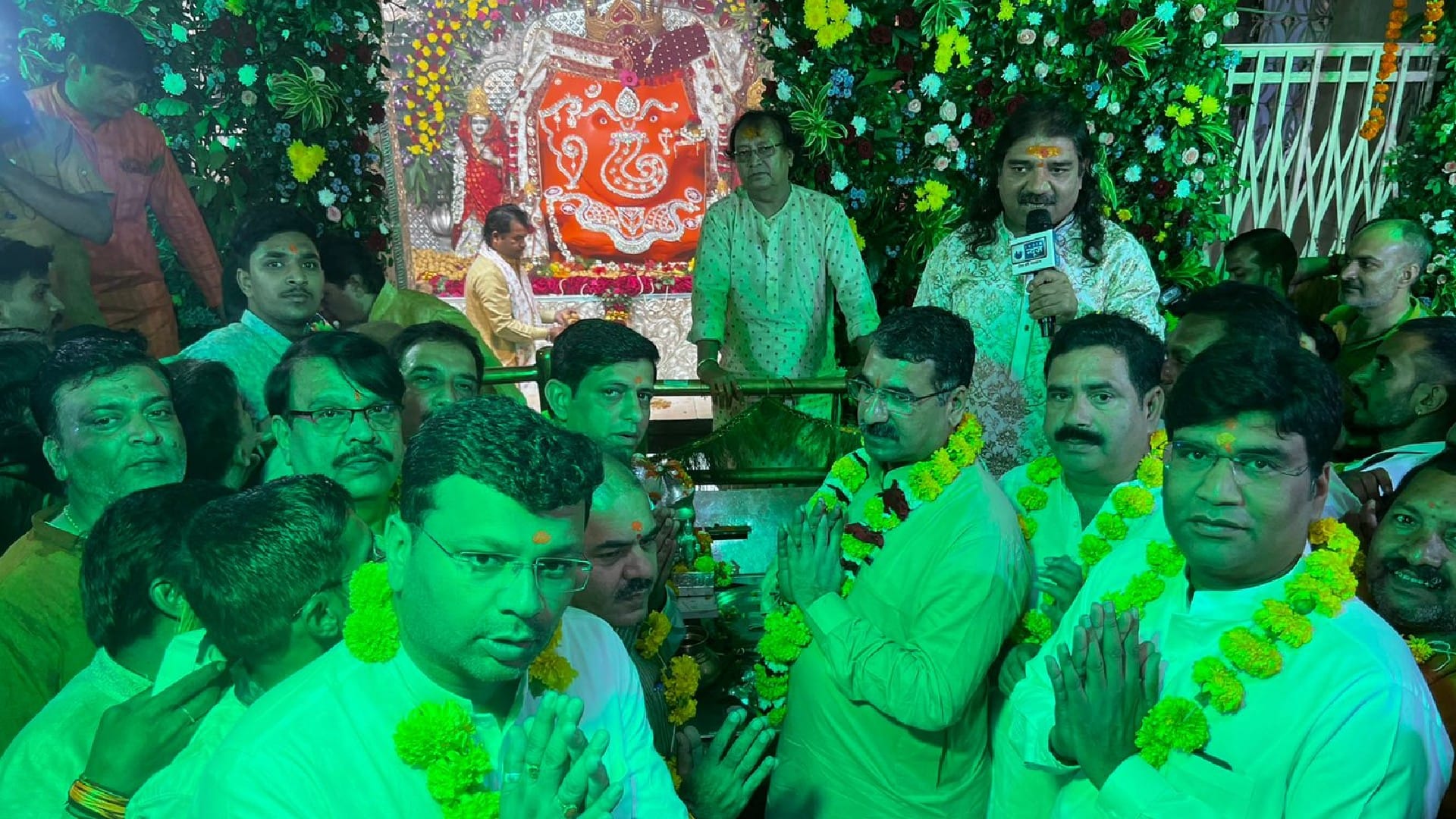 Ganesh Chaturthi: CM arrived to collect Ganesh idol with family, Indore Mayor worshiped in Khajrana temple