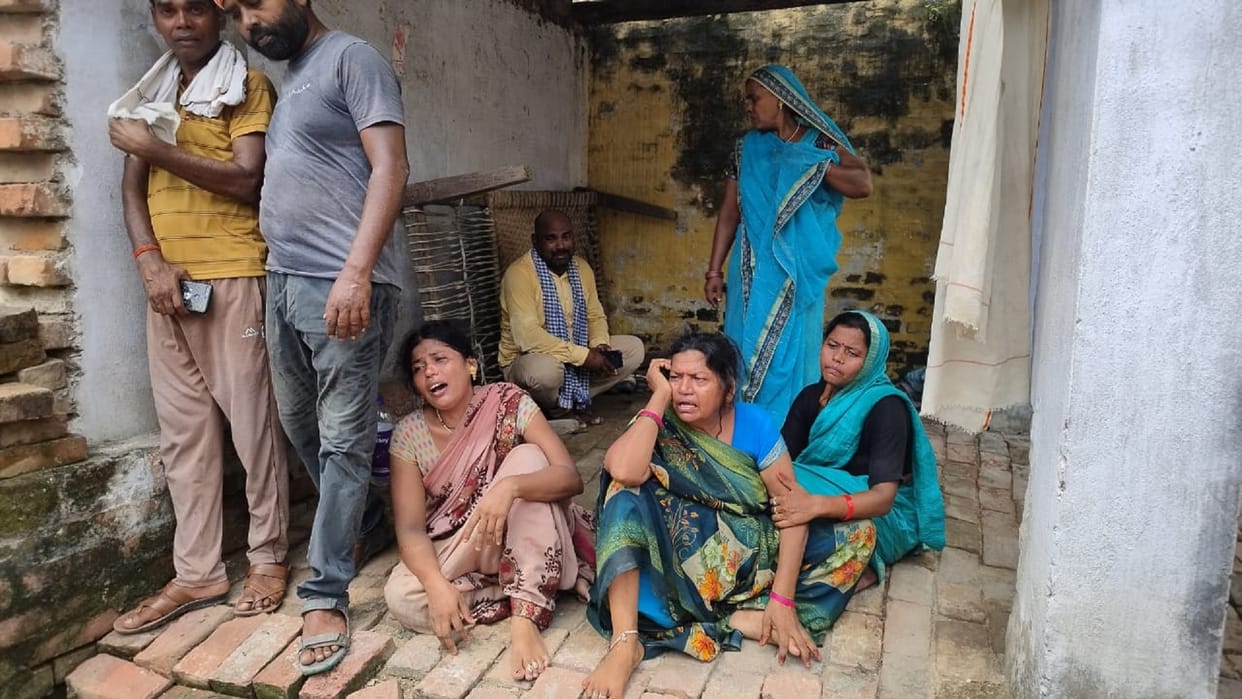 Retired father murdered by son in the greed of property in chandauli