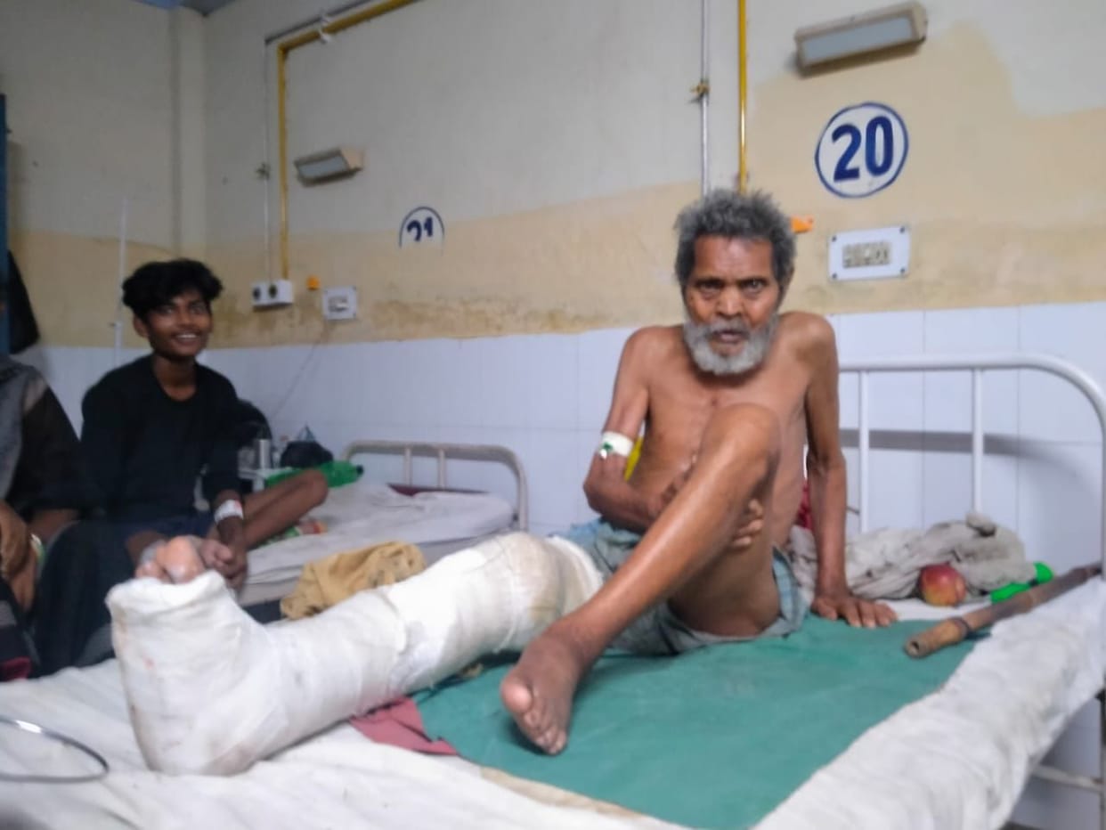 he last rites were performed as a father, he was getting treatment in the hospital