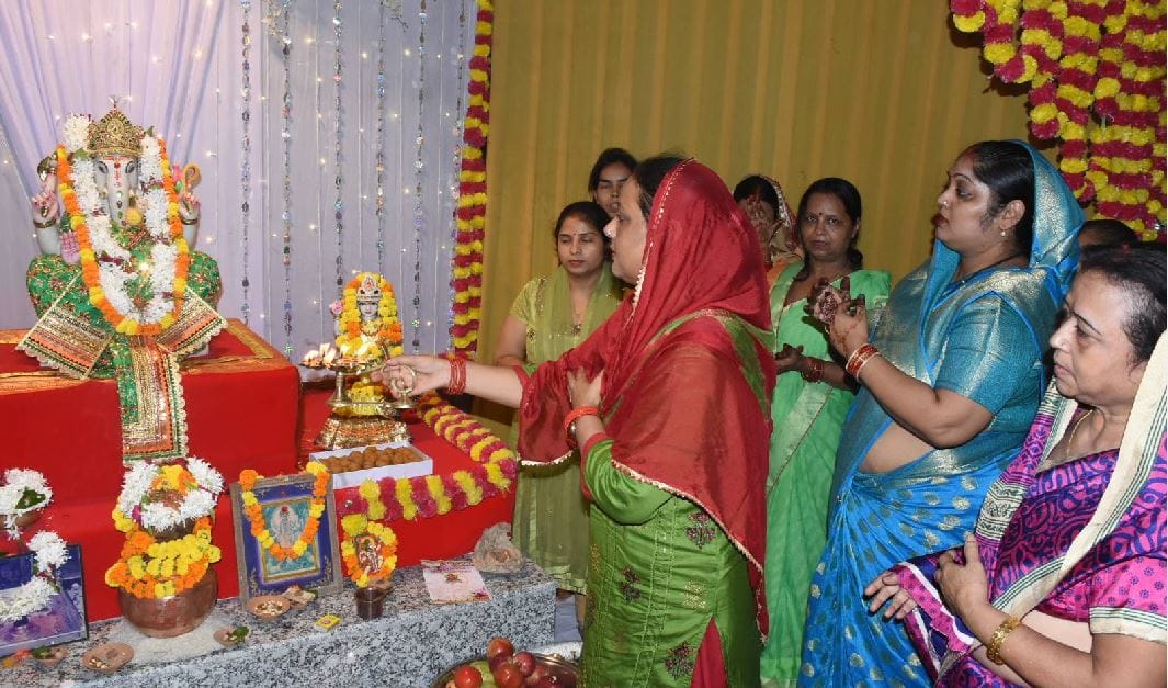 Ganesh Chaturthi 2022 Celebration in baba vishwanath city varanasi laal baag ke raja see photos