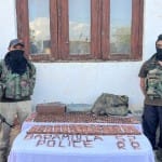 बारामुला पुलिस ने बरामद किए हथियार