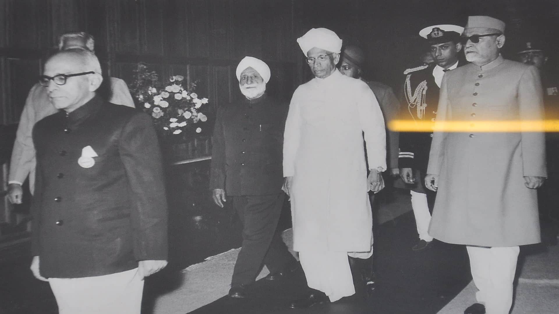 Teachers Day 2022 Know Why We Celebrate Teachers Day Who Was Sarvepalli Radhakrishnan Read More