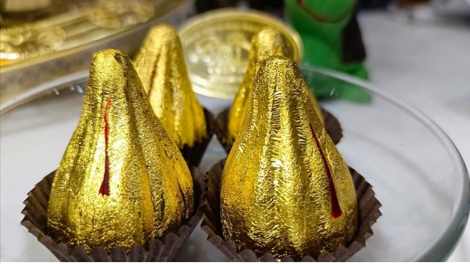 Ganesh Chaturthi 2022 gold modaks made for bappa in agra know price